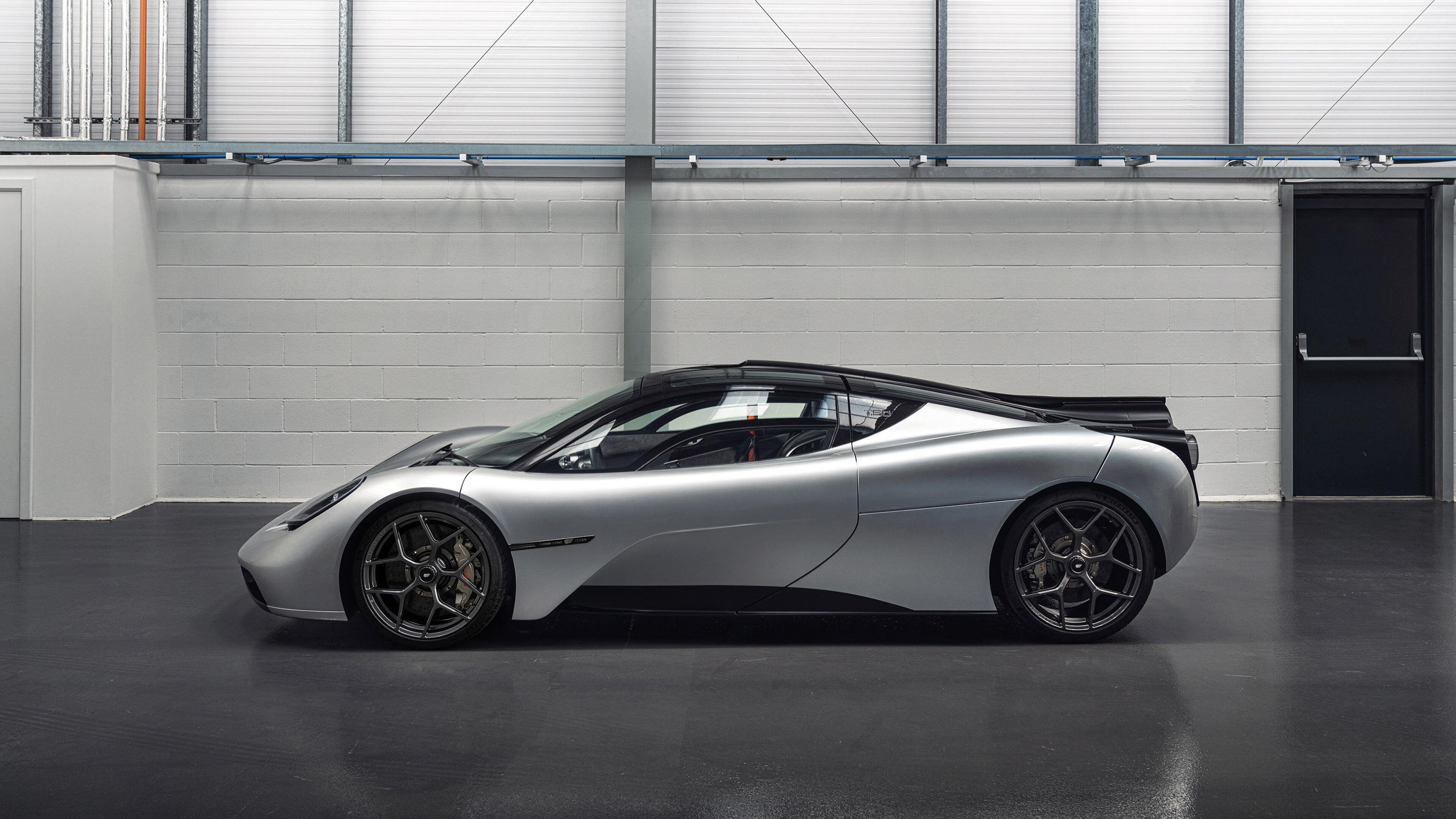 爱游戏综合娱乐-_云端运动休闲会：虚拟与现实的边界模糊_，云端运动会什么意思