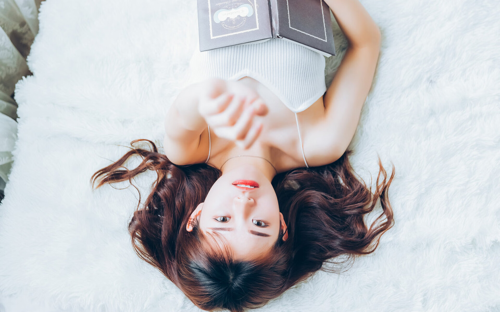 《Hope：年轻天才，开启电竞新篇章》