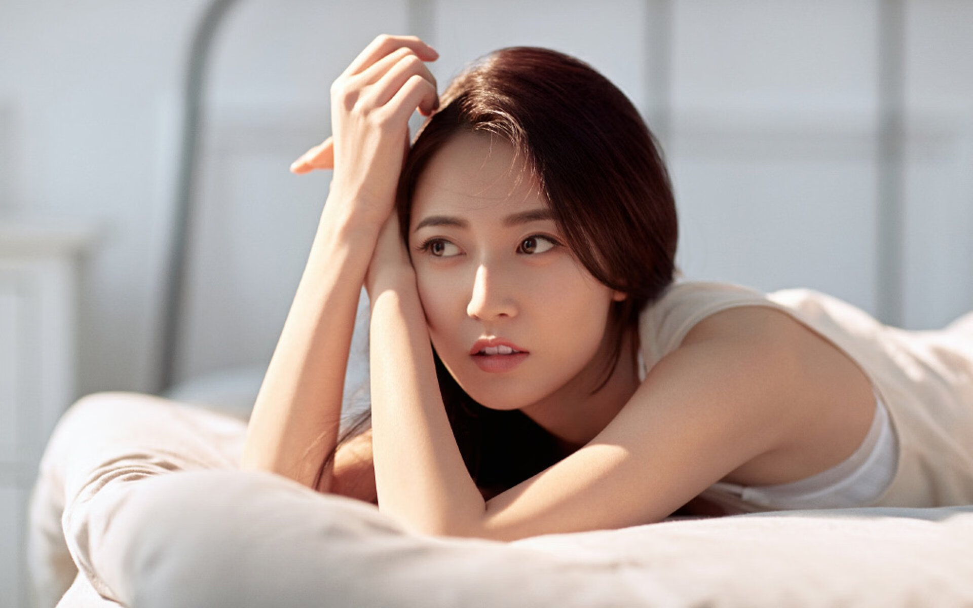 爱游戏电竞官网-德甲：拜仁在主场4-1大胜霍芬海姆，积分优势逐渐扩大，拜仁对霍芬海