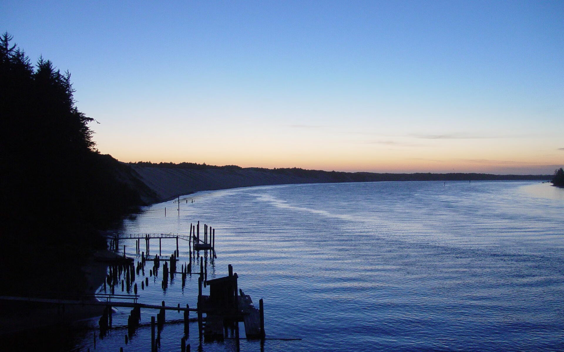 爱游戏娱乐网址-水晶泳池比赛，奢华泳池引领运动潮流，水晶游泳池