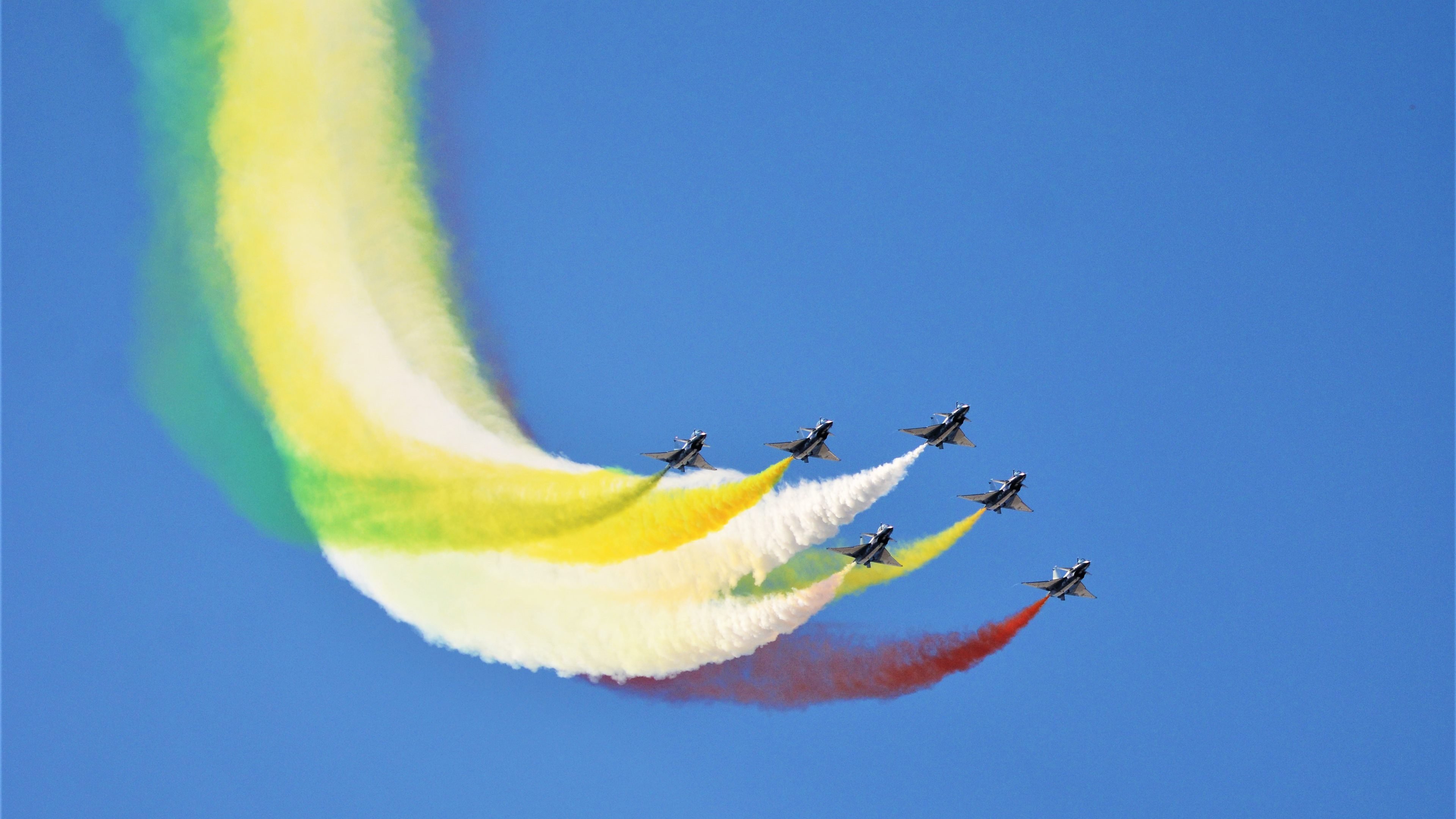 爱游戏娱乐平台-特色篮球文化元素在线上平台丰富展现，增强粉丝互动，篮球文化海报