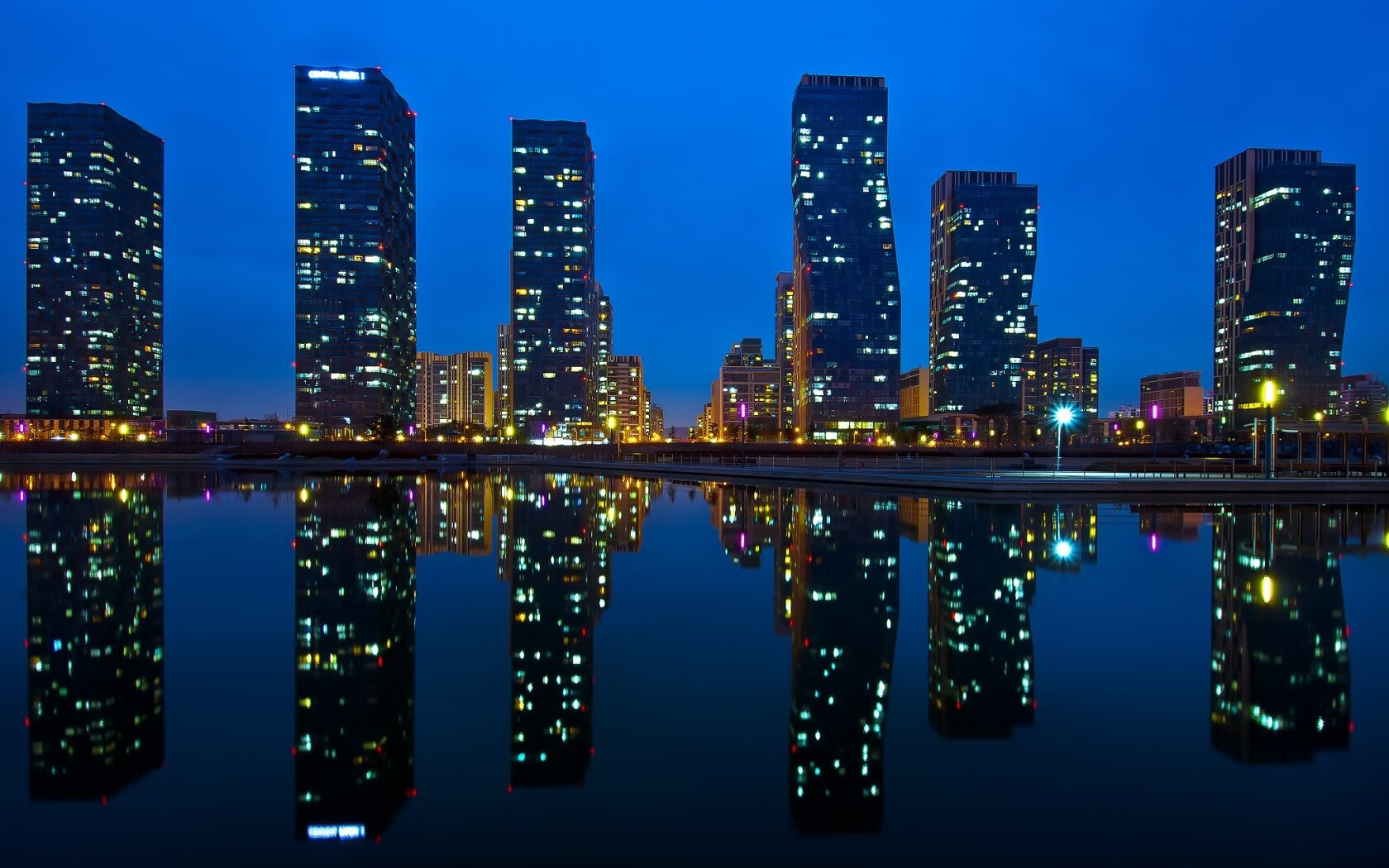 爱游戏平台-匈牙利对冰岛比赛中表现出色，赢得了关键胜利，匈牙利vs冰岛分析