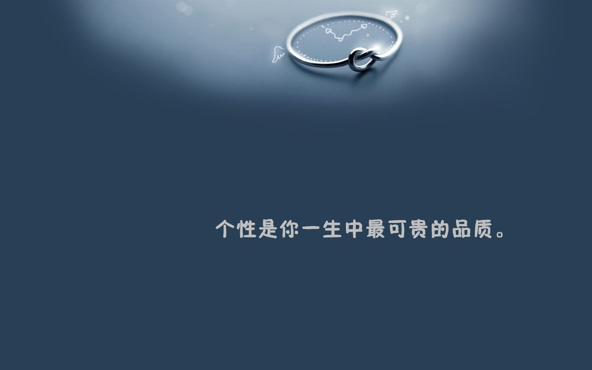 马赛边后卫插上助攻撕裂边路防守,马赛前锋