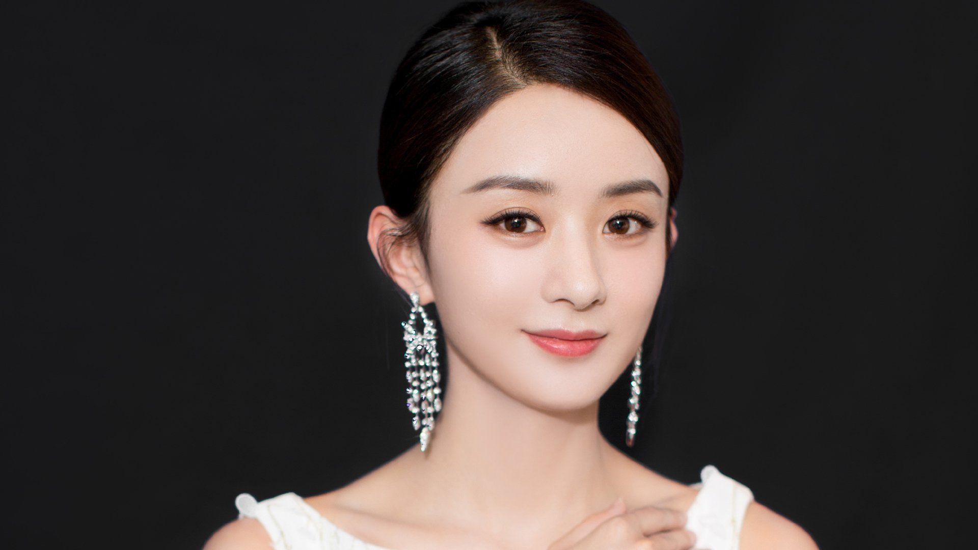 AYX SPORTS-格鲁吉亚女篮在欧洲篮球赛场炽热出击，拨云见日夺金牌，格鲁吉亚参加过欧洲杯吗